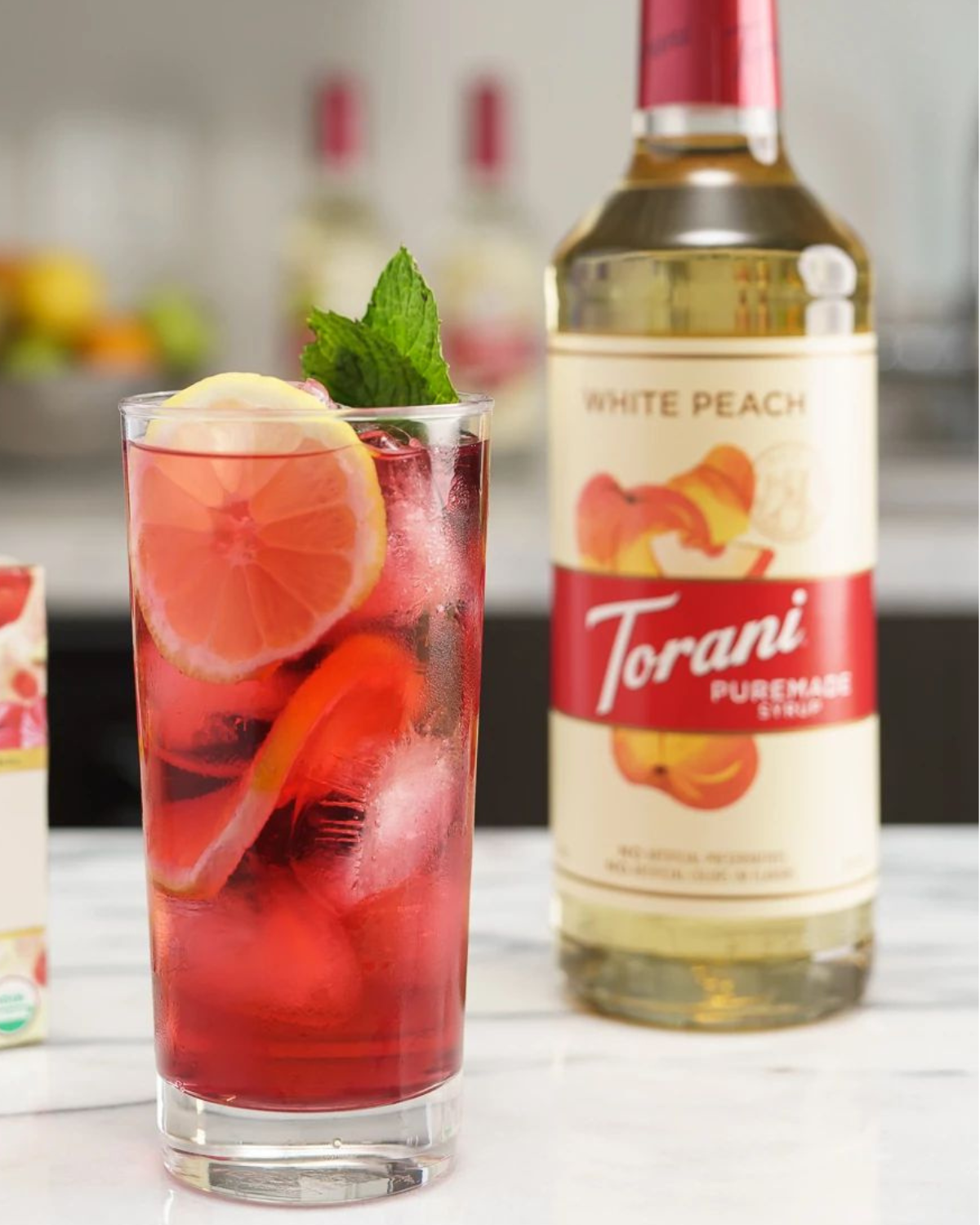 Sparkling Hibiscus White Peach Punch