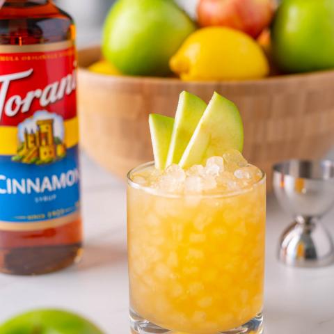 Cinnamon Whiskey Cocktail